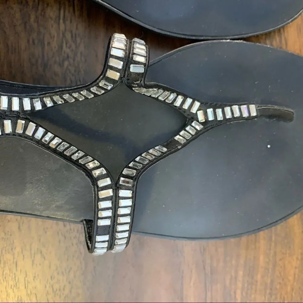 BCBGeneration Flat Silver Sparkle Sandals - Picture 7 of 7
